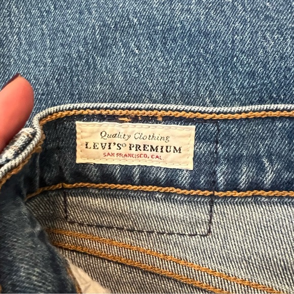 LEVI’S Wedgie Straight Fit Medium Wash Jeans 25 - Picture 11 of 13